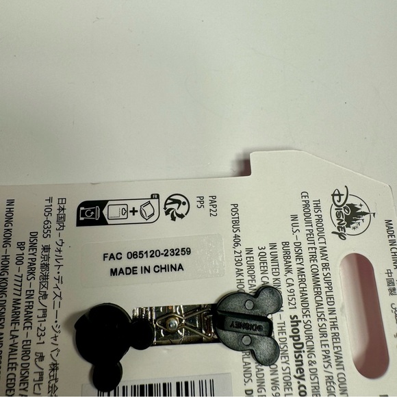 (Sold)NWT. Disney Pin Character Scoops - LE Winnie The Pooh And Tigger ice cream - Picture 9 of 9